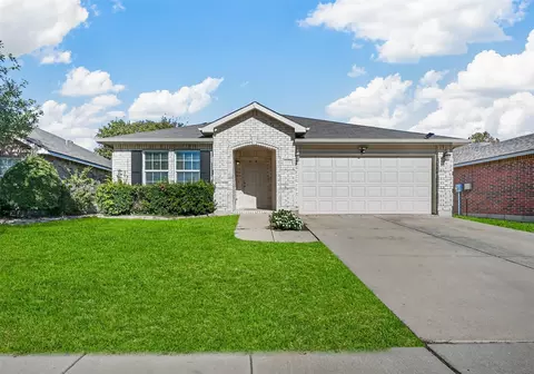 16420 Cowboy Trl, Justin, TX 76247