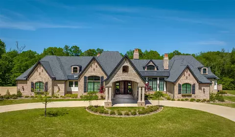 3710 Champions Ridge Ln, Longview, TX 75605