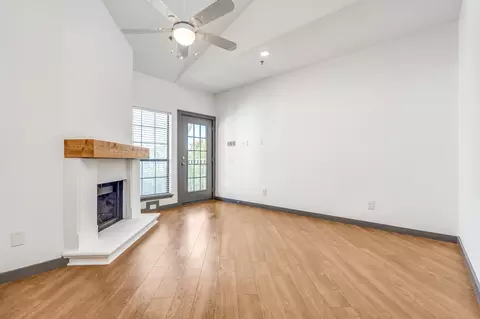 4800 W Lovers Ln #315, Dallas, TX 75209
