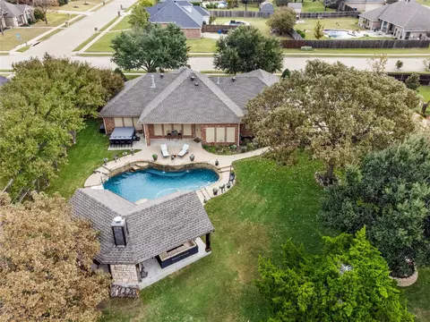 111 Parks St, Midlothian, TX 76065
