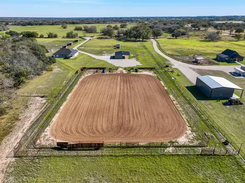 11210 Light Rd, Lipan, TX 76462