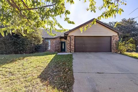 4007 Frisco Ct, Granbury, TX 76048