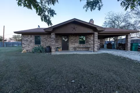 2709 Riley St, Coleman, TX 76834
