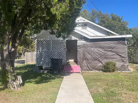 2903 Jerome St, Dallas, TX 75223