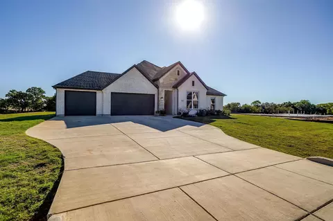 533 Cornerstone Ave, Reno, TX 76020