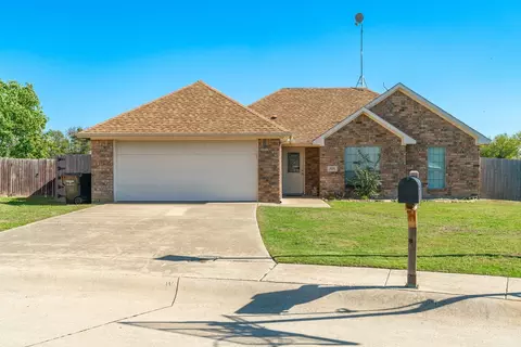 2210 Kaitlyn Cir, Caddo Mills, TX 75135