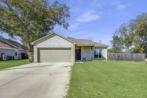 610 West Ave, Milford, TX 76670