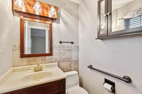 Bath - 1414 Phillips St, Cleburne, TX 76033 photo 2 of 2