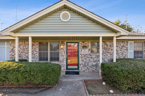 Exterior - 1414 Phillips St, Cleburne, TX 76033 photo 1 of 4