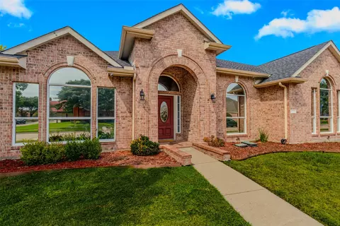 6105 Grantham Dr, Rockwall, TX 75087