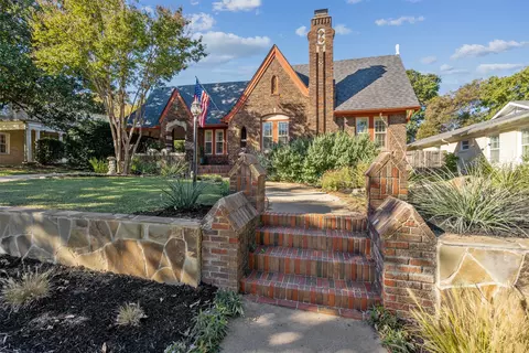 2836 5th Ave, Fort Worth, TX 76110