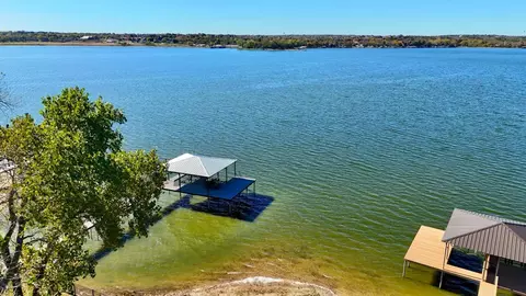 1407 E Lake Dr, Weatherford, TX 76087