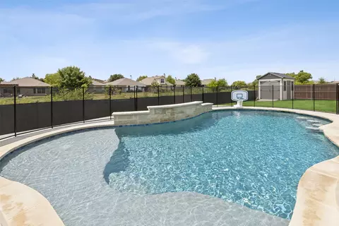 1421 Eagle Feather Way, Haslet, TX 76052