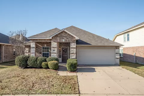 12637 Shady Cedar Dr, Fort Worth, TX 76244