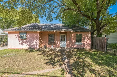 4670 Rockwood Dr, Fort Worth, TX 76114