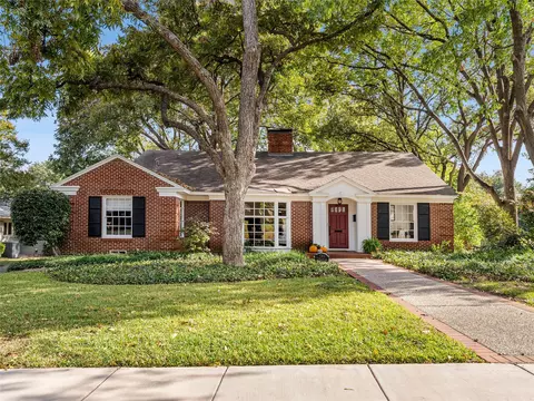 7106 Meadow Lake Ave, Dallas, TX 75214