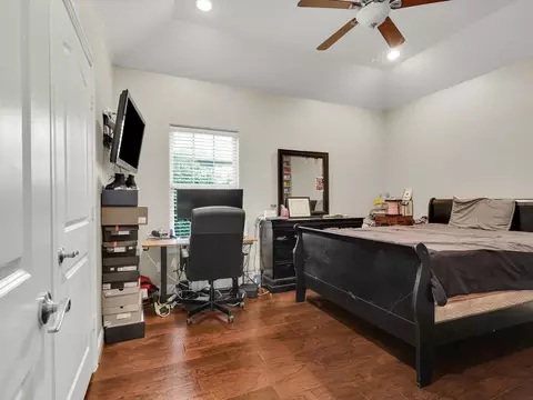 Bedroom - 1557 E Springcrest Cir, Lancaster, TX 75134 photo 1 of 6