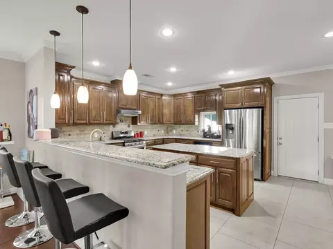 Kitchen - 1557 E Springcrest Cir, Lancaster, TX 75134 photo 1 of 8