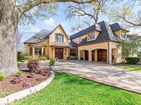 6224 Locke Ave, Fort Worth, TX 76116