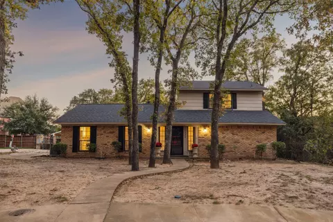 1333 River Oaks Dr, Flower Mound, TX 75028