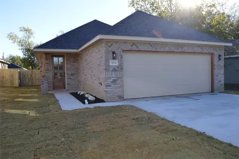 314 Elmo St, Cleburne, TX 76031