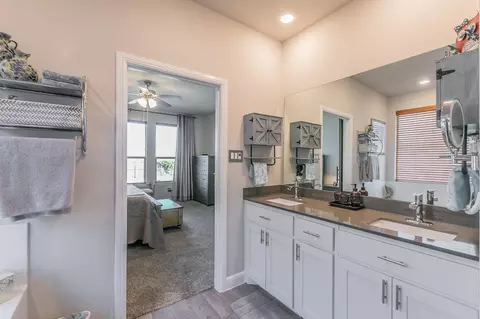 Bath - 14208 Lapetus Dr, Haslet, TX 76052 photo 4 of 4