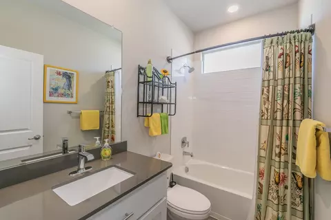 Bath - 14208 Lapetus Dr, Haslet, TX 76052 photo 1 of 4