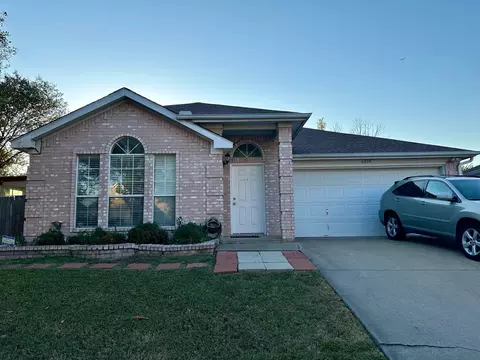 6214 Brook Forest Dr, Arlington, TX 76018