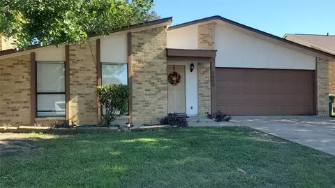 3509 Landers Ln, Arlington, TX 76014