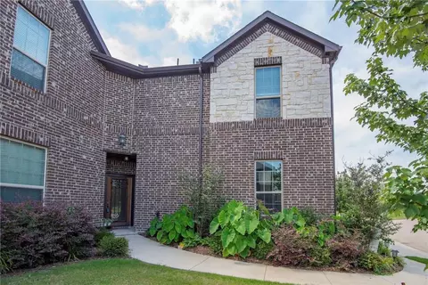 5076 Italia Ln, Grand Prairie, TX 75052