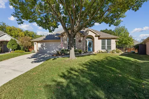 112 Lakeside Dr, Trophy Club, TX 76262