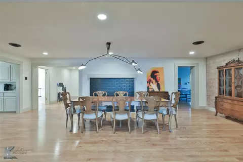 Dining - 558 Apache Ln, Abilene, TX 79601 photo 3 of 4