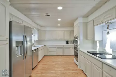 Kitchen - 558 Apache Ln, Abilene, TX 79601 photo 1 of 5