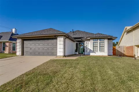 1410 Kynette Dr, Euless, TX 76040