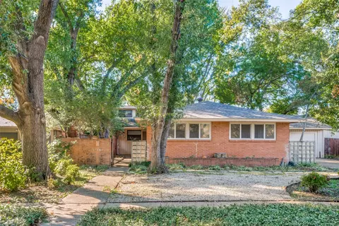 10125 Cromwell Dr, Dallas, TX 75229