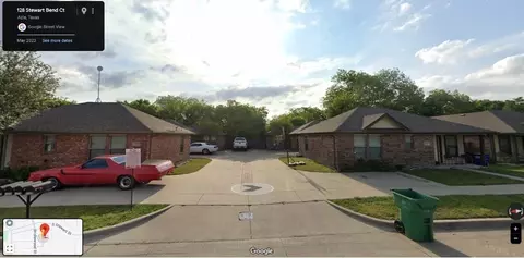 129 Stewart Bend Ct, Azle, TX 76020 photo 3