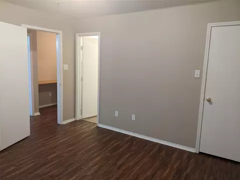 141 Stewart Bend Ct, Azle, TX 76020 photo 10