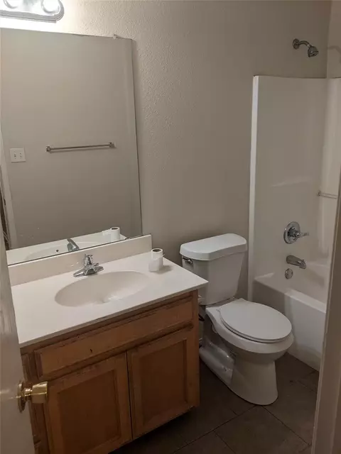 141 Stewart Bend Ct, Azle, TX 76020 photo 8