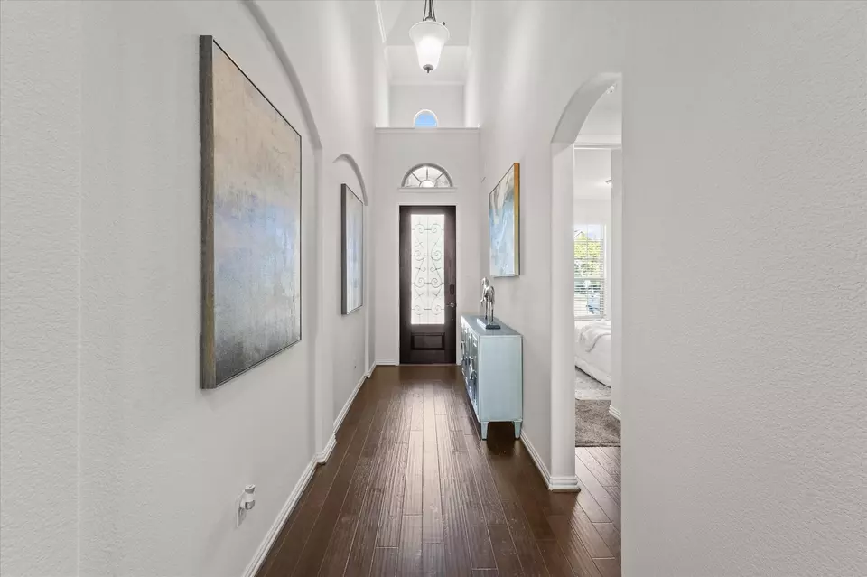 Entry Way - 2310 Prairie Glen St, Lewisville, TX 75056 photo 1 of 9