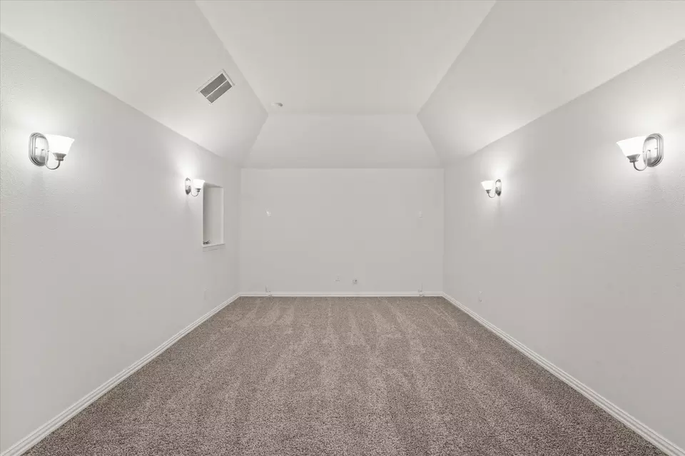 Other - 2310 Prairie Glen St, Lewisville, TX 75056 photo 4 of 5