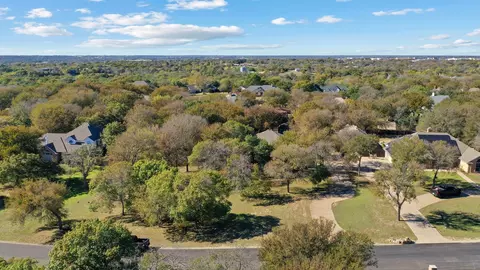 343 Diamond Oaks Dr, Hudson Oaks, TX 76087