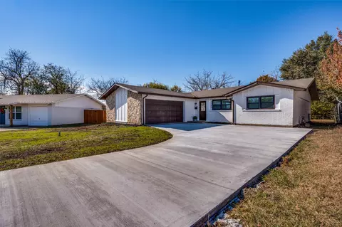 2749 Cartwright St, Irving, TX 75062