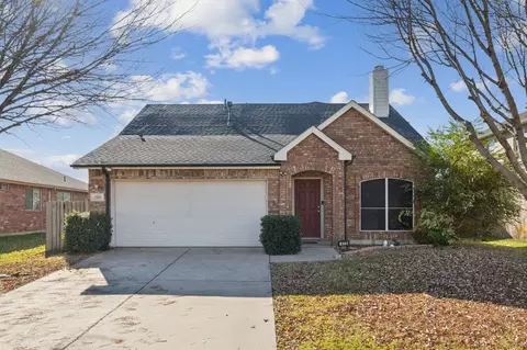 472 Willowlake Dr, Little Elm, TX 75068