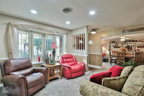 Living - 604 N 19th St, Haskell, TX 79521 photo 1 of 5