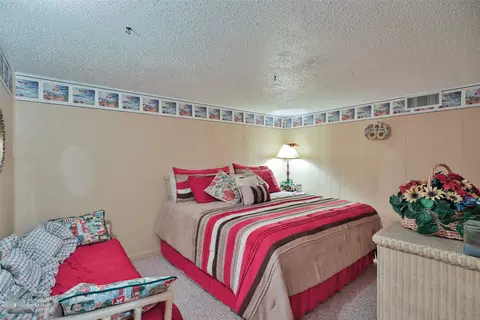 Bedroom - 604 N 19th St, Haskell, TX 79521 photo 4 of 5