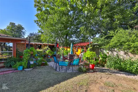 Exterior - 604 N 19th St, Haskell, TX 79521 photo 6 of 9