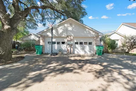 1155 W Cage St, Stephenville, TX 76401