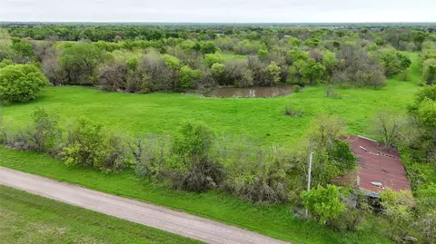 1483 County Road 1021, Wolfe City, TX 75496