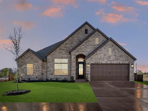 7737 Sunspray St, Joshua, TX 76058