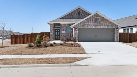 107 Palo Duro Bnd, Rhome, TX 76078